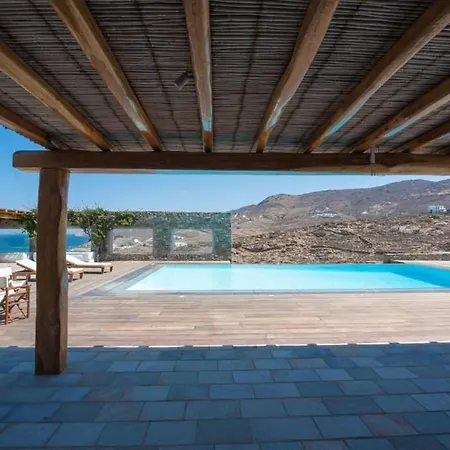 Victoria With Sea View And Two Private Pools פטליה